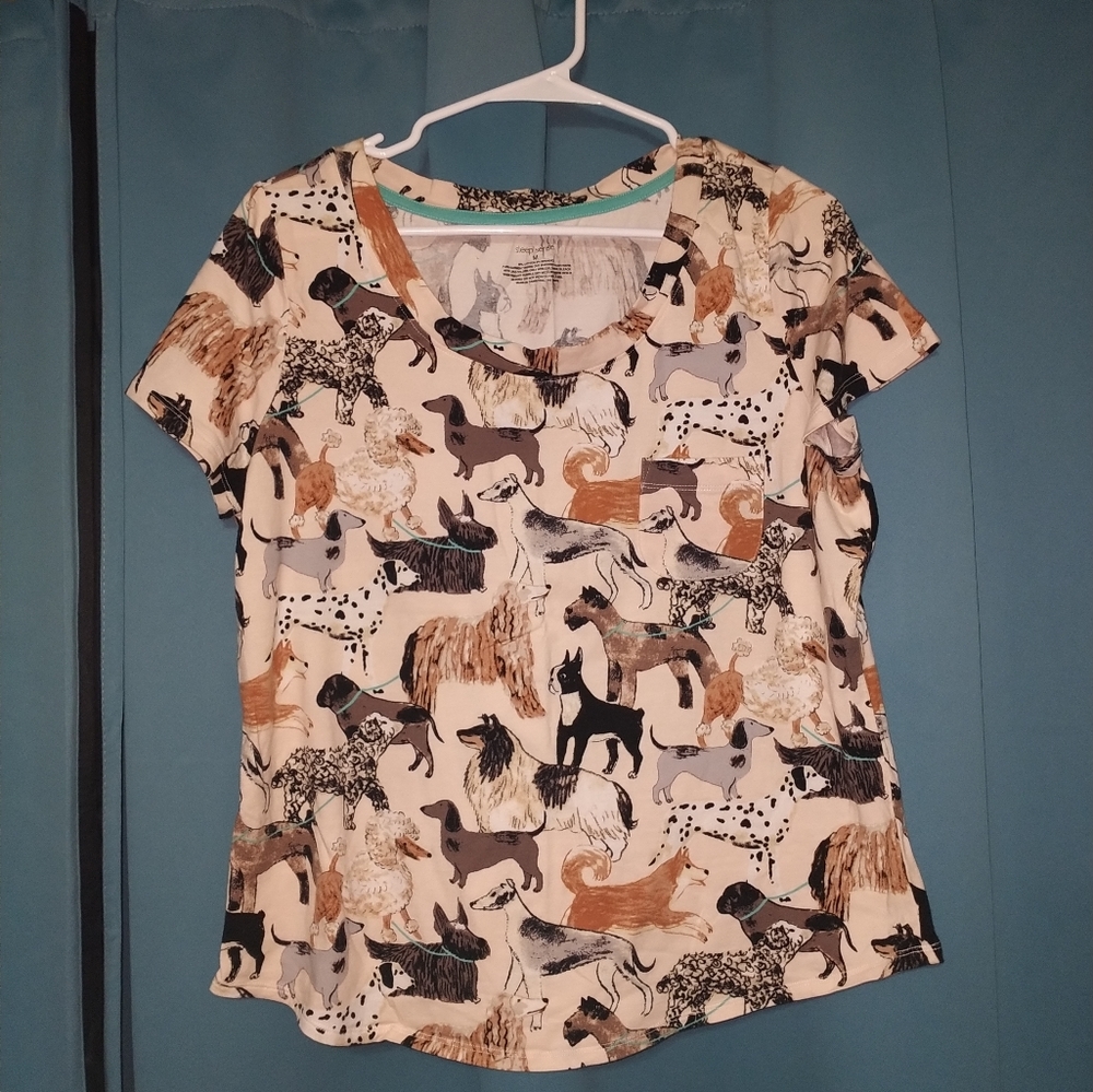 Sleep Sense Scoop Neck shirt. Adorable various animals print.